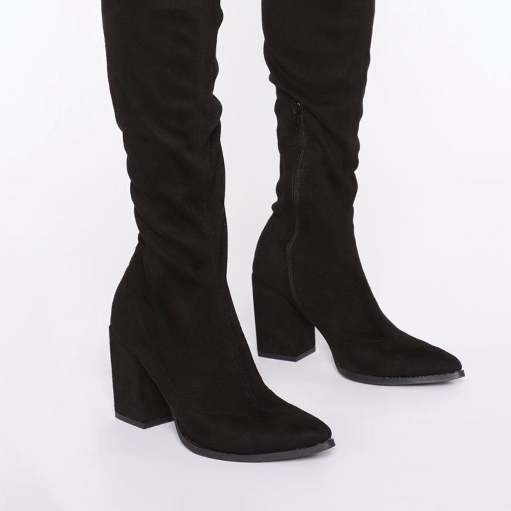 You made your choice boots from fashion nova. NWB
